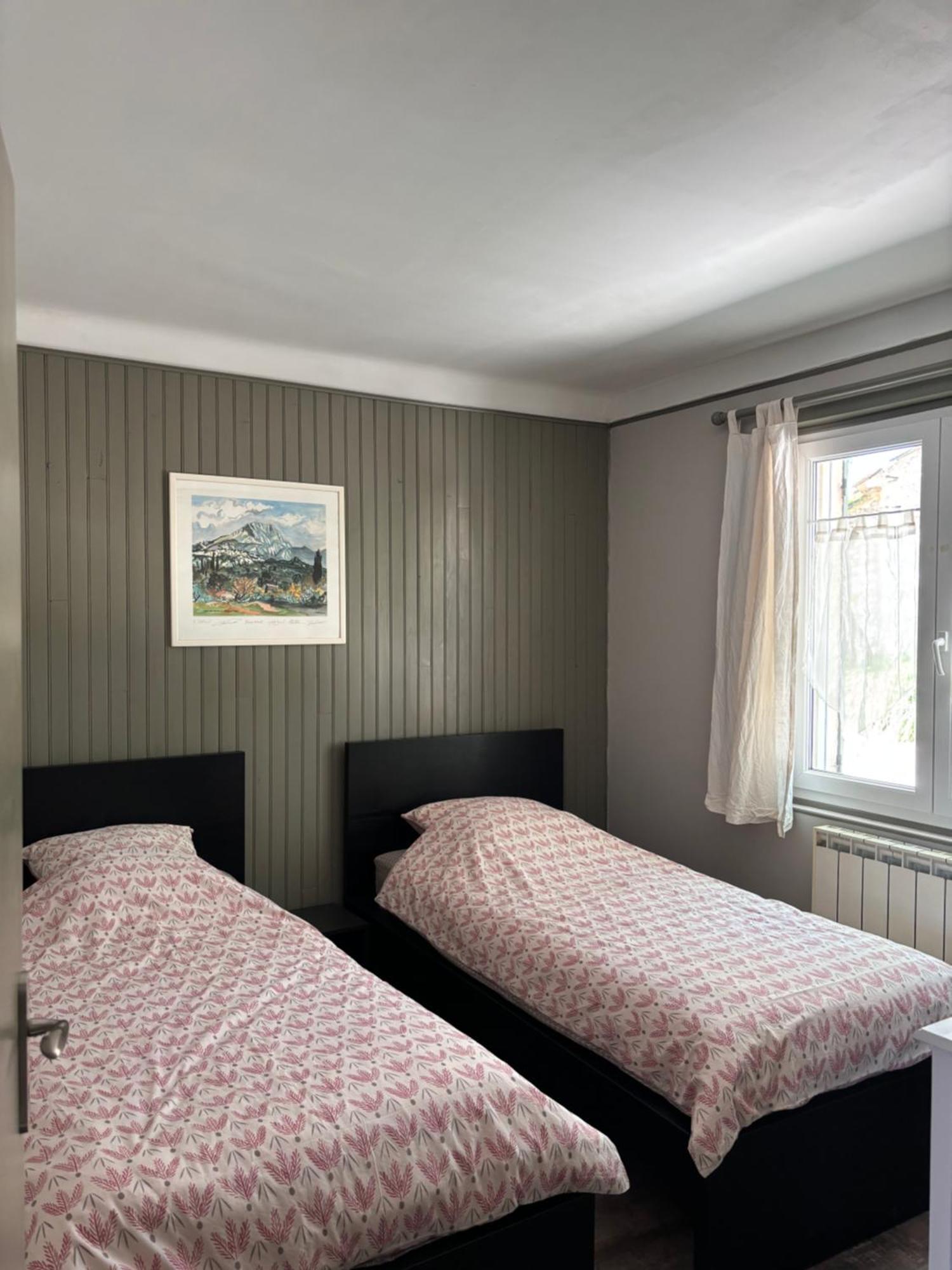 Apartament Les Juliens Gordes Zewnętrze zdjęcie
